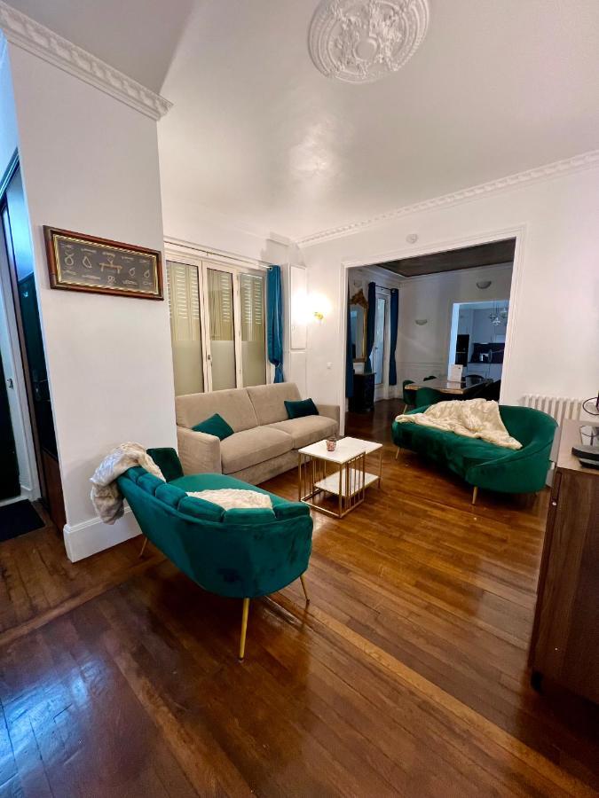 De Luxe Avec Fresque, Hyper Centre Et Parking Sure Appartement *