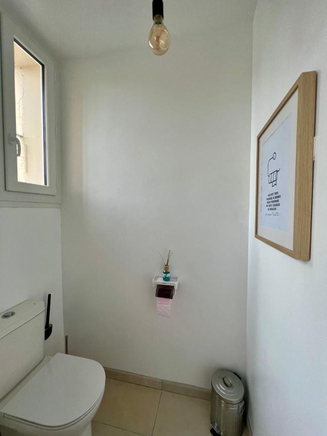 Appartement De Luxe Avec Fresque, Hyper Centre Et Parking Sure *