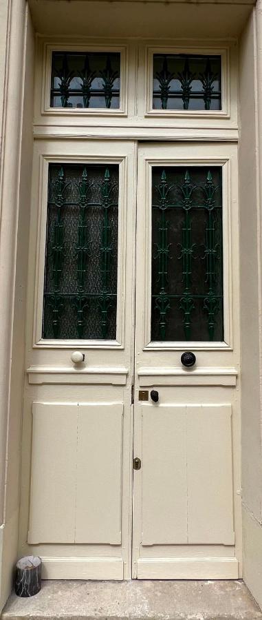 De Luxe Avec Fresque, Hyper Centre Et Parking Sure Appartement *